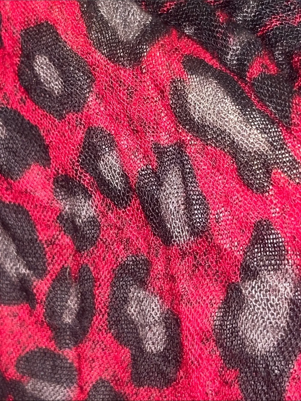 Red and Black Leopard Print Lightweight Fashion Scarf - Womens Accessories S45